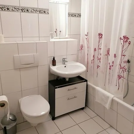 Am Wismarer Markt Mit Balkon - Abc329 Apartment